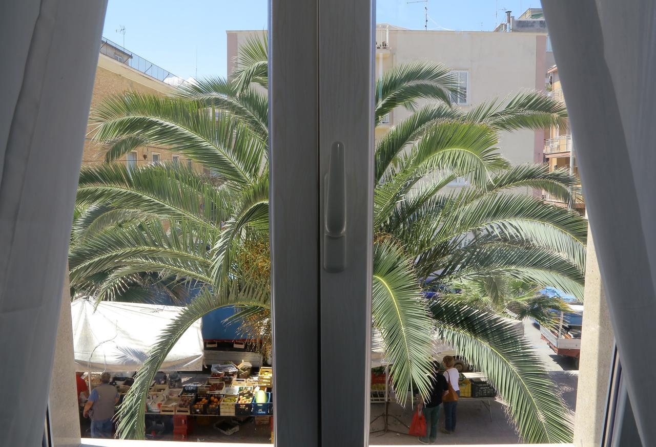 Rooms La Perla Del Mare Margherita Di Savoia Exterior photo